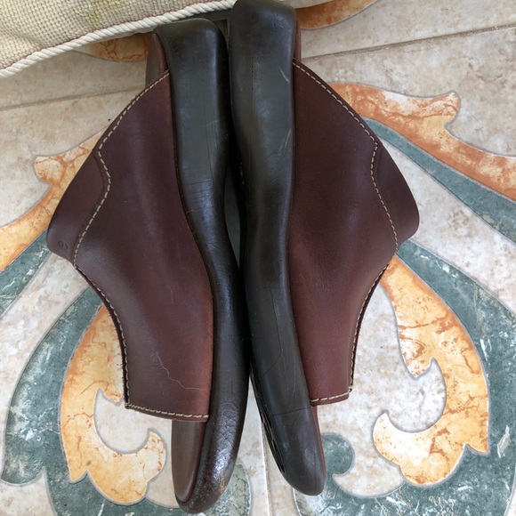 AUTHENTIC ARCHE SLIDES- ALL LEATHER-Euro size 41. - Picture 3 of 5